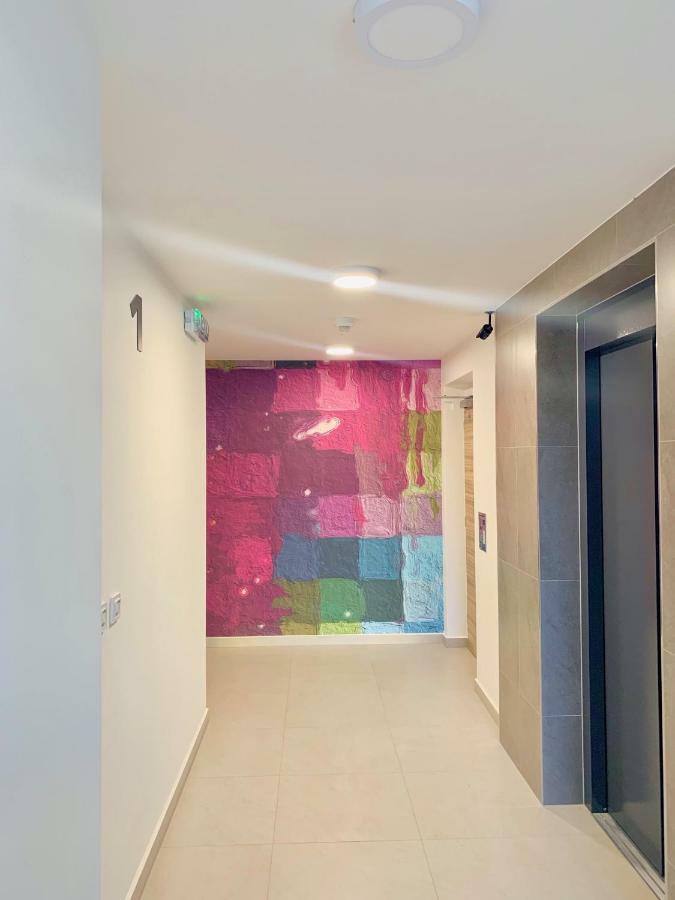 Apartment Rs